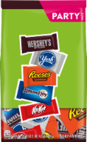 Hershey Assorted Chocolate Flavored Candy Party Pack Perspective: Main