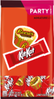 KIT KAT® and REESE'S Miniatures Assorted Milk Chocolate Candy Party Pack Perspective: Main