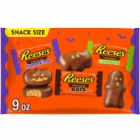 REESE'S Assorted Milk Chocolate Snack Size Peanut Butter Shapes Halloween Candy Bag Perspective: Main