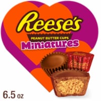 REESE'S Miniatures Milk Chocolate Peanut Butter Valentine Candy Gift Box Perspective: Main