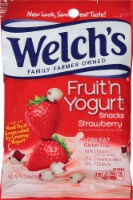 Welch's Strawberry Fruit 'n Yogurt Snacks Perspective: Main