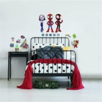 RoomMates RMK4925SCS Spidey & His Amazing Friends Peel & Stick Wall Decals