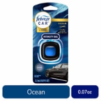 Febreze Car Ocean Scent Odor-Fighting Air Freshener Vent Clip Perspective: Main
