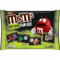 M&M'S Glow In The Dark Milk Chocolate Fun Size Halloween Candy Perspective: Main