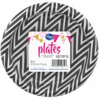 Kroger® Entertainment Essentials Cat Eyes Chevron Paper Plates - Black / White Perspective: Main