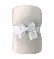 HD Designs™ Oversized Microplush Throw Perspective: Main