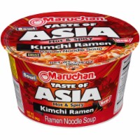 Maruchan Bowl Taste of Asia Kimchi Ramen Noodles Perspective: Main