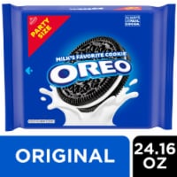 Oreo Chocolate Sandwich Cookies Party Size Perspective: Main