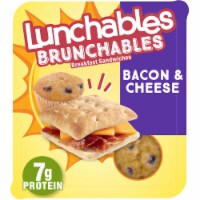 Lunchables Brunchables Breakfast Sandwiches Meal Kit Perspective: Main