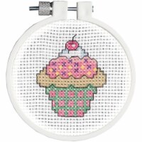 Janlynn/Kid Stitch Mini Counted Cross Stitch Kit 3 Round-Cupcake (11 Count)