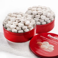 David's Cookies Butter Pecan Meltaways 32 oz. Tin (2 Pack - 64 oz. Total) Perspective: Main