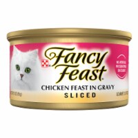 Purina Fancy Feast Sliced Wet Cat Food in Gravy Chicken Feast Perspective: Main
