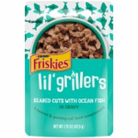 Purina Friskies Lil Grillers Wet Cat Food Complement in Gravy Seared Cuts with Ocean Fish Perspective: Main