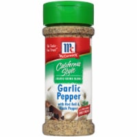 McCormick® California Style Coarse Grind Blend Garlic Pepper Shaker Perspective: Main
