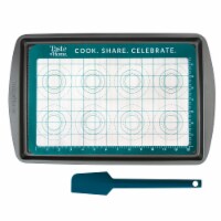 Taste of Home Baking Sheet Bundle