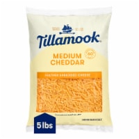 Tillamook Farmstyle Thick Cut Medium Cheddar Shredded Cheese Perspective: Main