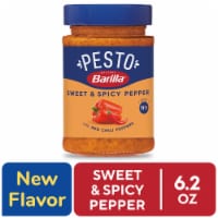 Barilla Sweet and Spicy Pepper Pesto Pasta Sauce and Spread Perspective: Main