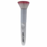 Wet n Wild® Flat Top Brush