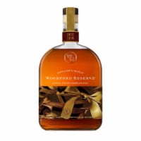 Woodford Reserve® Kentucky Straight Bourbon Whiskey Holiday Edition Perspective: Main