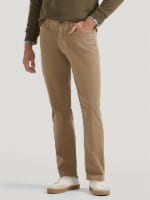 Extreme Motion Denim Straight Fit Tapered Leg - Cougar Perspective: Main