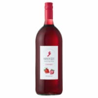 Barefoot Fruitscato Strawberry Moscato Sweet Wine 1.5 L