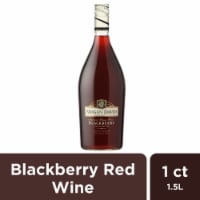 Mogen David Blend New York Blackberry Wine Perspective: Main