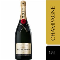 Moet & Chandon Brut Imperial France Sparkling Wine Perspective: Main