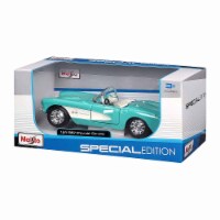 Maisto Special Edition 1957 Chevrolet Corvette 1:24 Diecast Car Perspective: Main