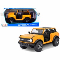 2021 Ford Bronco Badlands Orange Metallic \Special Edition\ 1/18 Diecast Model Car by Maisto