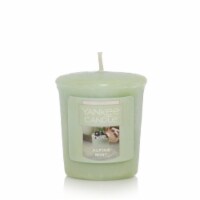 Yankee Candle Samplers® Alpine Mint Votive Candle - Green Perspective: Main