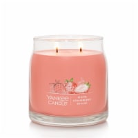 Yankee Candle® Jar Candle White Strawberry Bellini Perspective: Main