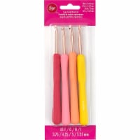 Boye® Ergo Crochet Hoot Set - Assorted Perspective: Main