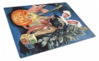 Carolines Treasures PPP3125LCB Pug for All Seasons Glass Cutting Board Large
