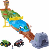 Hot Wheels Monster Trucks Wreckin' Raceway with 2 Toy Trucks: Bigfoot & Gunkster Head-To-Hea