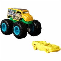 Hot Wheels Monster Trucks 1:64 Scale Hound Hauler, Includes Hot Wheels Die Cast Car Perspective: Main