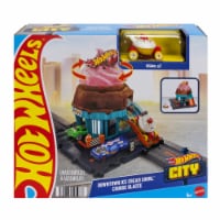 Hot Wheels® City Downtown Ice Cream Swirl™ Toy Car Playset Perspective: Main
