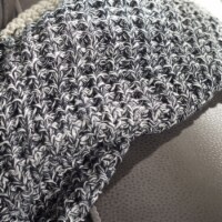 Safavieh Pyrus Throw - Beige