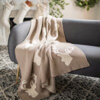 SAFAVIEH Yule Throw Grey