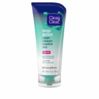 Clean & Clear® Deep Action Sensitive Skin Cream Cleanser Perspective: Main