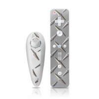 DecalGirl WIINC-DIAMONDPLATE Wii Nunchuk & Remote Skin - Diamond Plate