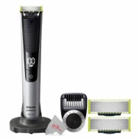 Oneblade Qp6520/70 Electric Trimmer And Shaver With Two Oneblade Replacement Blade