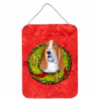 Carolines Treasures  SS4215DS1216 Basset Hound Cristmas Wreath Wall or Door Hang