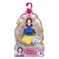 Hasbro Disney Princess Royal Clips Snow White Doll Perspective: Main