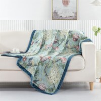 Pavona Jade, Accessory Throw