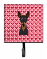 Carolines Treasures BB5310SH4 Min Pin Hearts Leash or Key Holder