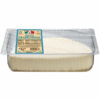 La Chona Fresco Tradicional Mexican Style Crumbling Cheese Perspective: Main