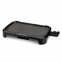 Toastmaster Nonstick Griddle 10" x 16" Black Perspective: Main