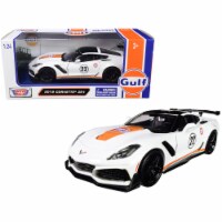Motormax 79657 2019 Chevrolet Corvette ZR1 No.22 Gulf Oil Stripes Top 1 by 24 Diecast Model C