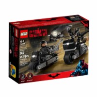 76179 Batman™ & Selina Kyle™ Motor.. V39 Perspective: Main