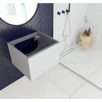 Vitri 24 - Cloud White Cabinet